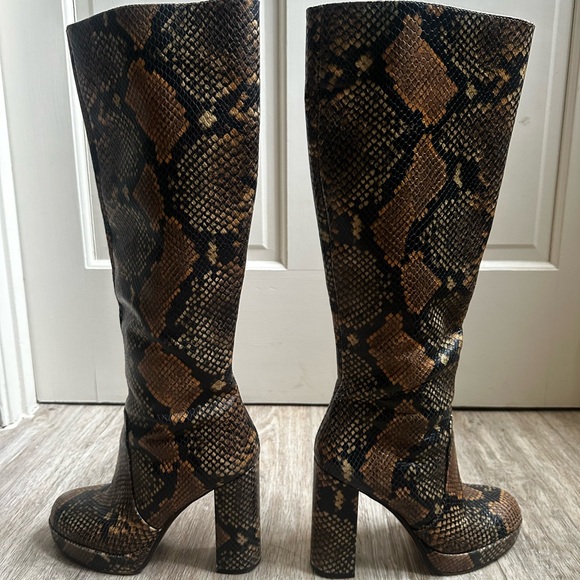 Gorgeous Snakeskin Tall Boots - Picture 5 of 9
